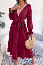 Load image into Gallery viewer, Contrast Belted Flounce Sleeve Dress