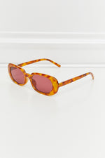 Load image into Gallery viewer, Oval Full Rim Sunglasses