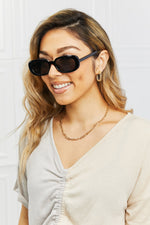 Load image into Gallery viewer, Oval Full Rim Sunglasses