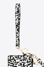 Load image into Gallery viewer, Leopard Tassel Keychain with Wallet
