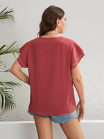 Load image into Gallery viewer, Plus Size Contrast V-Neck Layered Flutter Sleeve Blouse
