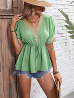 Load image into Gallery viewer, Contrast V-Neck Babydoll Top
